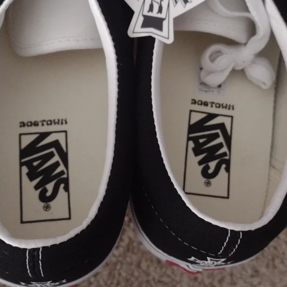 Vans Dogtown Shoes Collab mens size 13 black and white Era Style